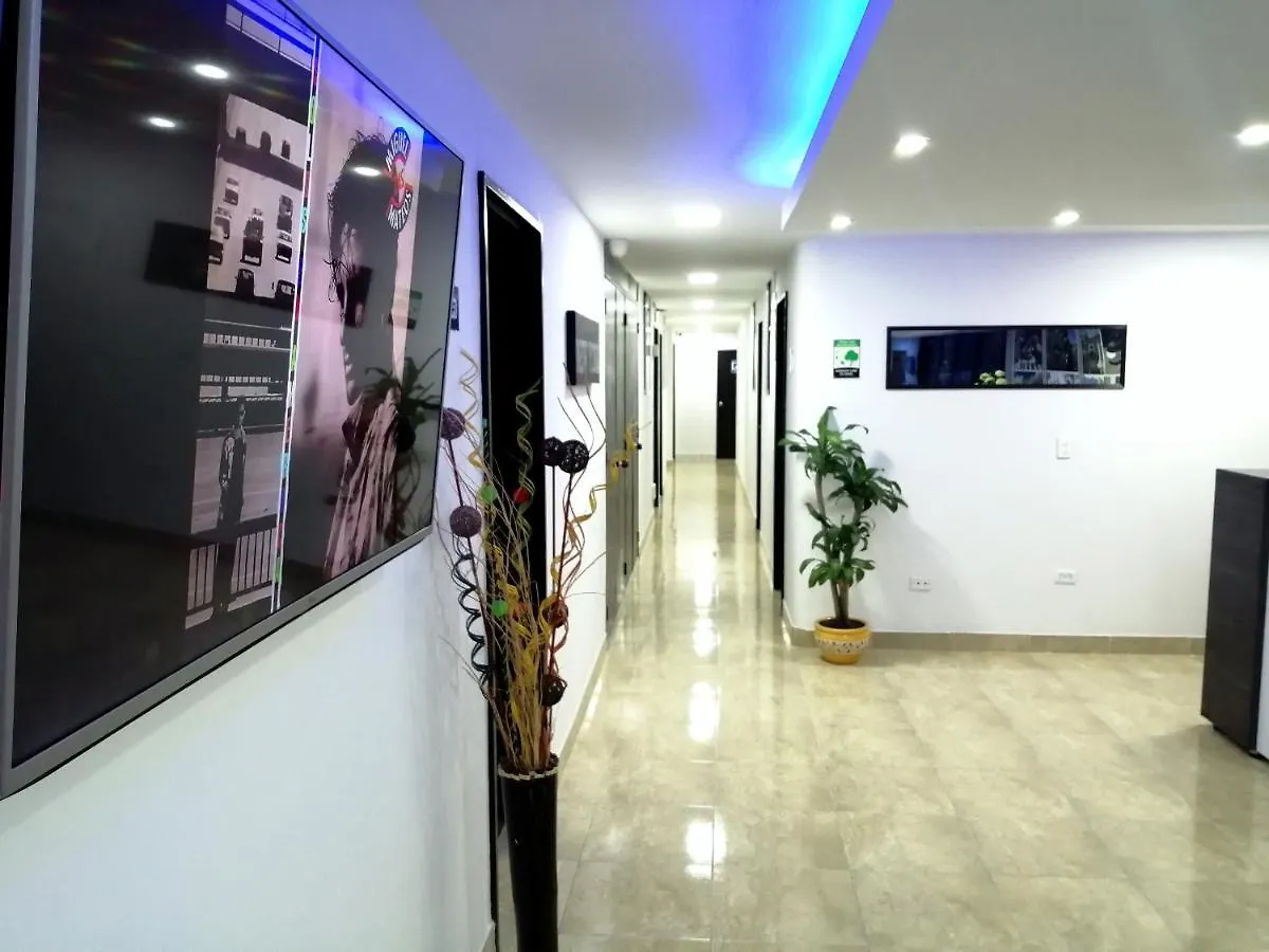 Aqua Lux Hotel Medellín 0*,  Colombia