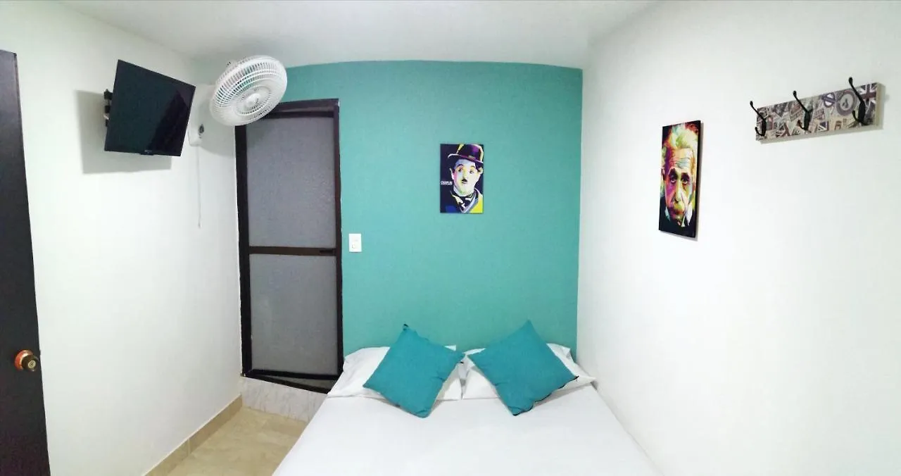 Aqua Lux Hotel Medellín 0*,  Colombia
